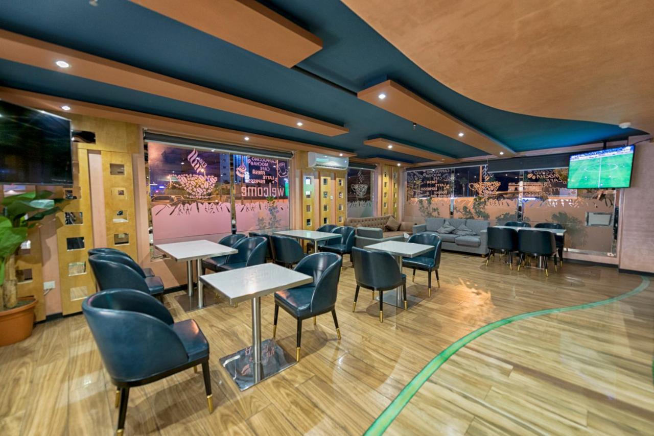 Elite Al Hamra - Al Cornich Aparthotel Jeddah Bagian luar foto