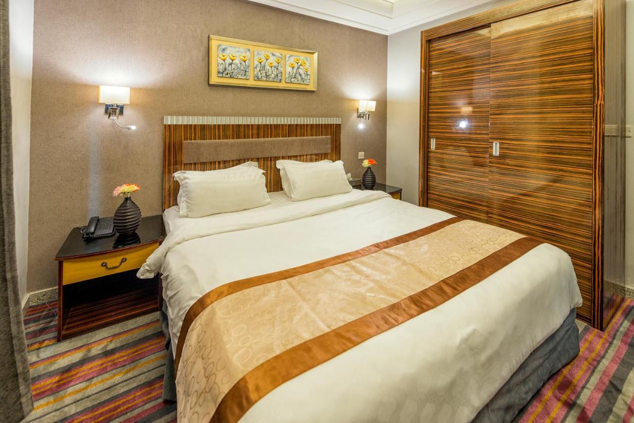 Elite Al Hamra - Al Cornich Aparthotel Jeddah Bagian luar foto