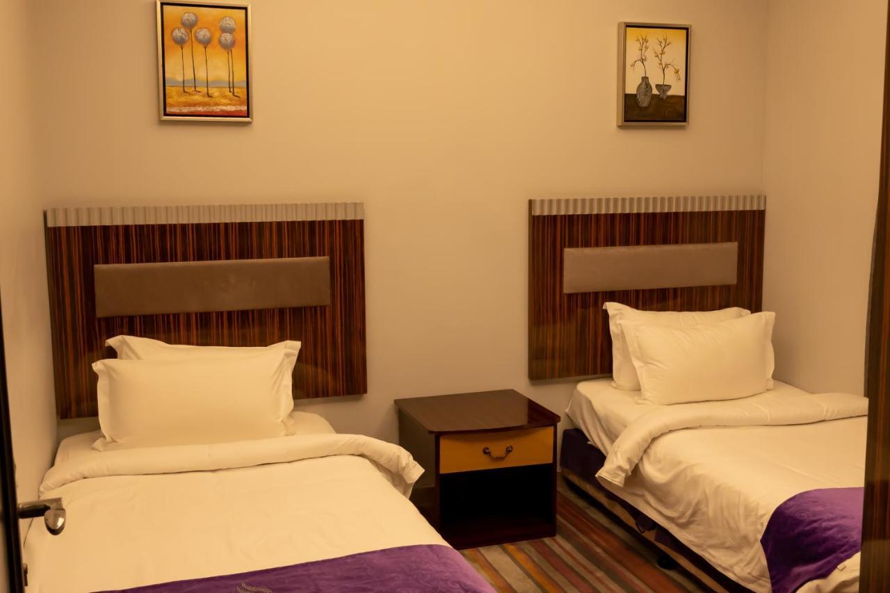 Elite Al Hamra - Al Cornich Aparthotel Jeddah Bagian luar foto