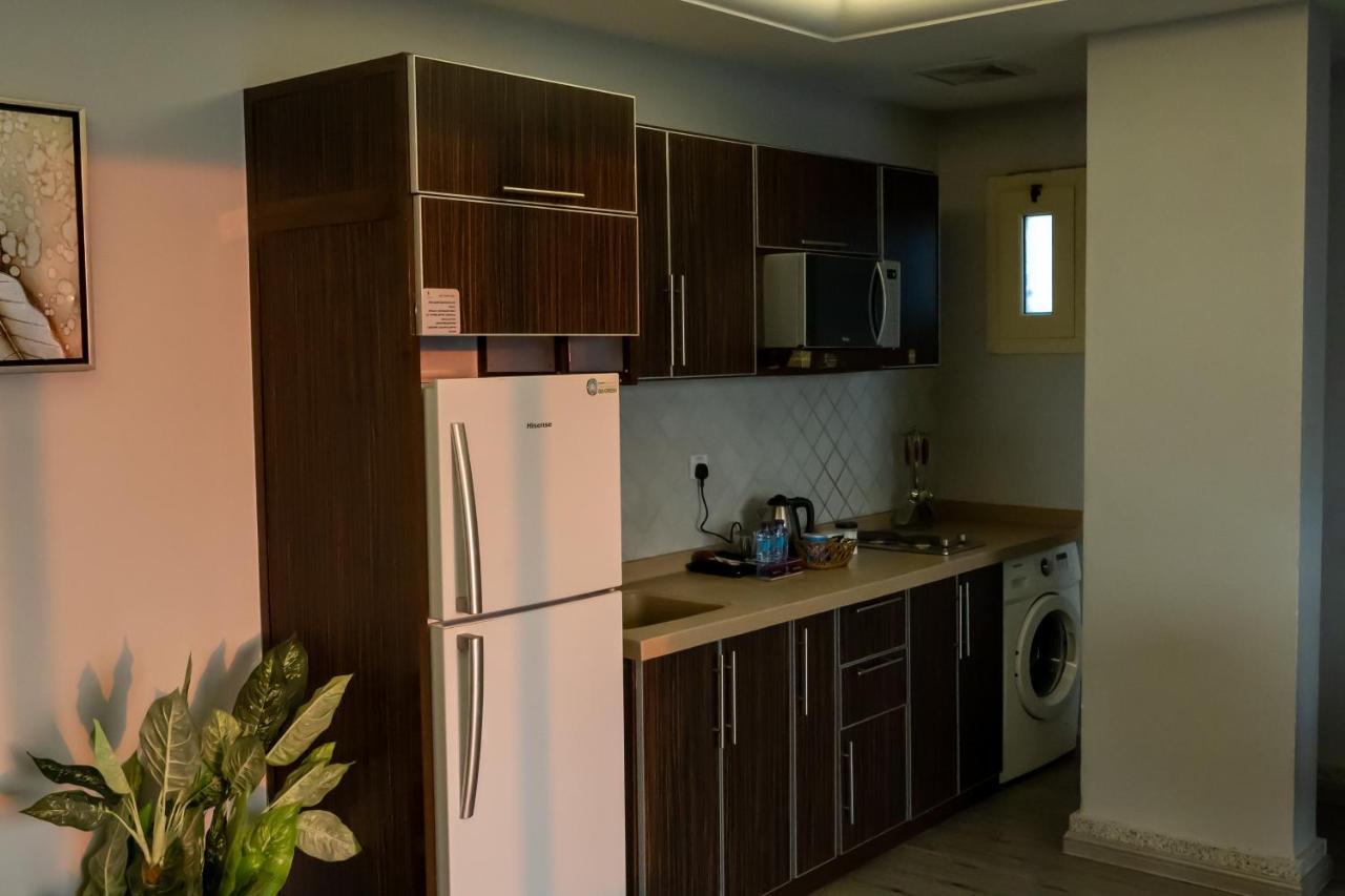 Elite Al Hamra - Al Cornich Aparthotel Jeddah Bagian luar foto